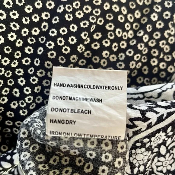 Solitaire Top Womens 1X Black White Print Boho Crochet Trim Peasant Curvy Shape - Picture 9 of 9